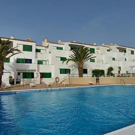 Immaculate 1-bed In Arona E308 *